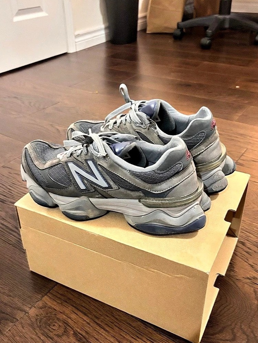 New Balance 9060 Sneakers Gray & White US 8.5